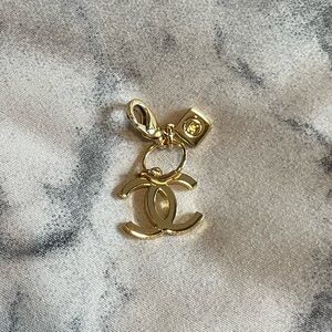 CHANEL | Holiday 2023 Christmas Limited Edition Novelty CC Logo Gold Charm